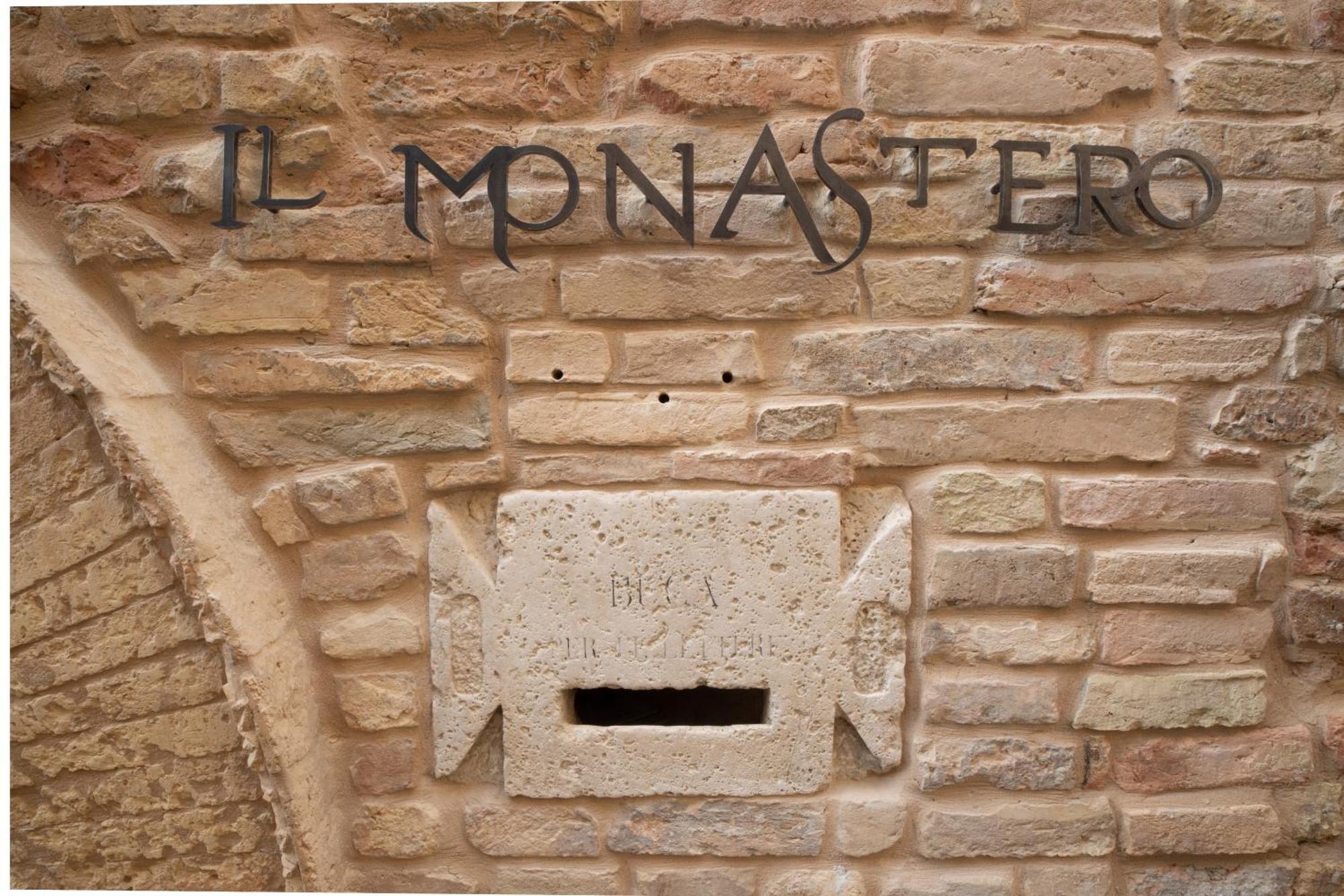 The Monastery - Unique Vacation Home Monteprandone Exteriör bild
